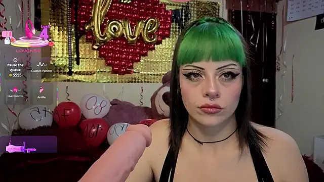 freyaa sorcerees online show from February 14, 2026, 2:06 pm