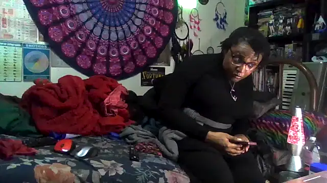 Snapshot of GardeniaFields chatting on January 6, 2026, 12:14 am GardeniaFields online show from January 6, 2026, 12:14 am