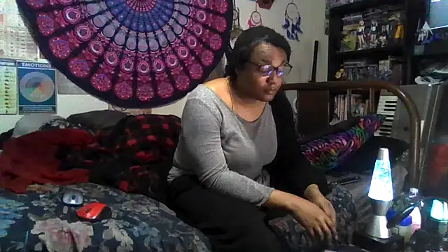 GardeniaFields online show from November 14, 2025, 5:11 am