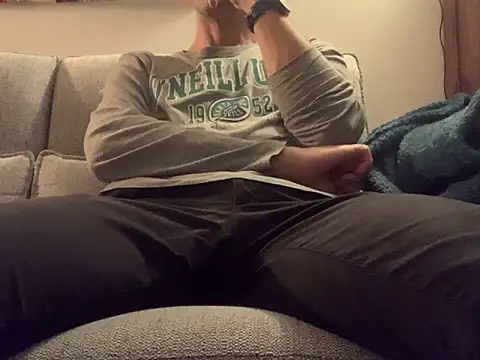 Snapshot of Simon_76 chatting on October 5, 2025, 8:10 pm Simon 76 online show from October 5, 2025, 8:10 pm