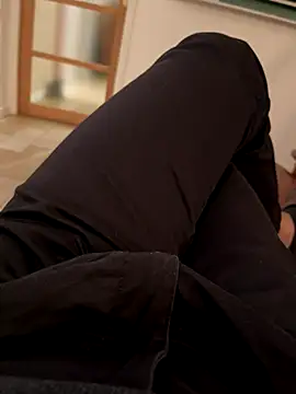 Snapshot of Simon_76 chatting on October 1, 2025, 7:18 pm Simon 76 online show from October 1, 2025, 7:18 pm