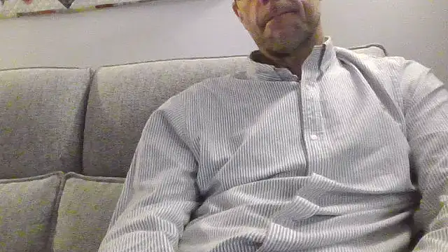 Snapshot of Simon_76 chatting on October 2, 2025, 8:01 pm Simon 76 online show from October 2, 2025, 8:01 pm