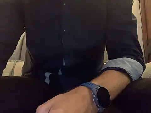 Snapshot of Simon_76 chatting on October 3, 2025, 7:48 pm Simon 76 online show from October 3, 2025, 7:48 pm