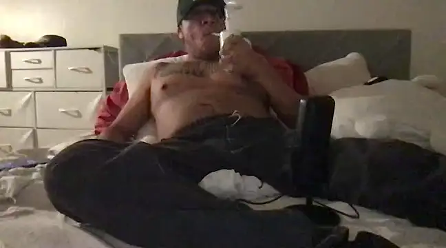 flores6cachondo9 online show from March 12, 2025, 7:58 pm