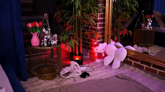 TanyaVonDe online show from February 6, 2026, 7:32 pm