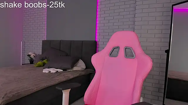 Margo0703 online show from November 17, 2025, 10:08 am