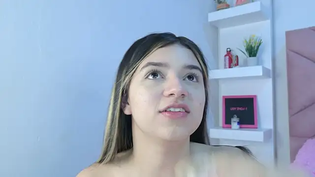 Snapshot of eva_sin18 chatting on September 18, 2025, 11:19 pm eva sin18 online show from September 18, 2025, 11:19 pm