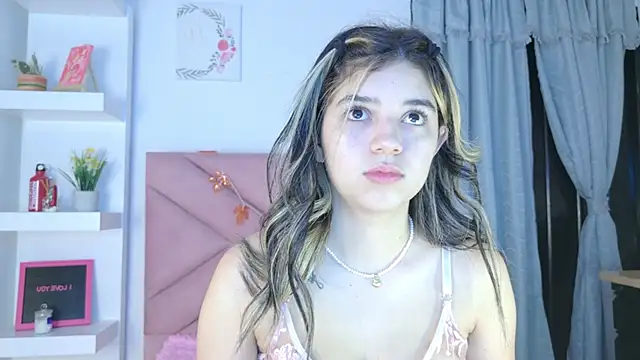 Snapshot of eva_sin18 chatting on September 20, 2025, 11:10 pm eva sin18 online show from September 20, 2025, 11:10 pm