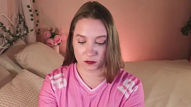 Snapshot of saint_trisha chatting on March 27, 2026, 8:21 pm saint trisha online show from March 27, 2026, 8:21 pm