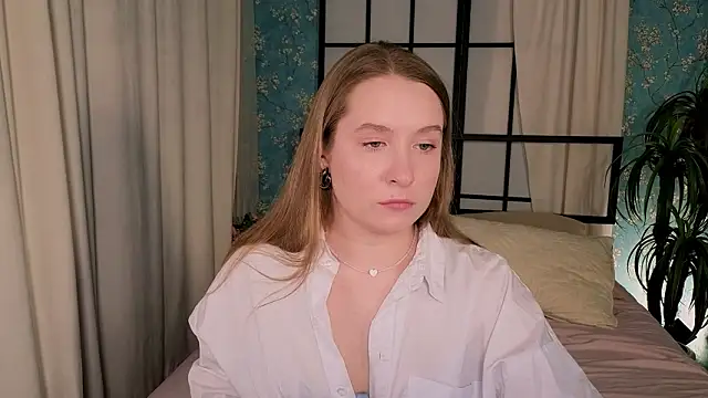 Snapshot of saint_trisha chatting on March 14, 2026, 8:26 pm saint trisha online show from March 14, 2026, 8:26 pm