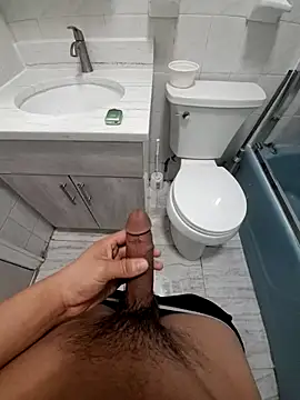 temajquiche online show from December 22, 2025, 5:29 am