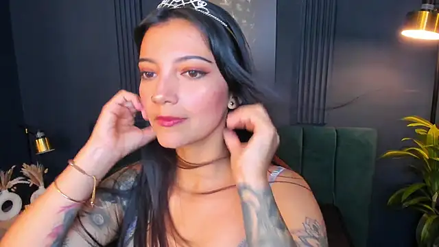 Snapshot of roxy_hell chatting on March 10, 2025, 7:07 pm roxy hell online show from March 10, 2025, 7:07 pm