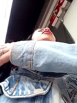 Snapshot of Nathaly_12 chatting on March 31, 2026, 1:13 pm Nathaly 12 online show from March 31, 2026, 1:13 pm