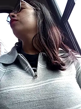 Snapshot of Nathaly_12 chatting on December 21, 2025, 7:37 pm Nathaly 12 online show from December 21, 2025, 7:37 pm