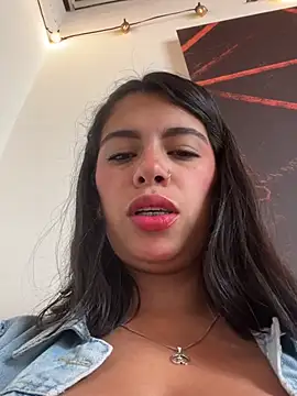 Snapshot of Nathaly_12 chatting on March 4, 2026, 4:59 pm Nathaly 12 online show from March 4, 2026, 4:59 pm