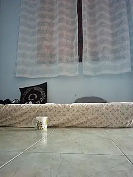 alexandraa12 online show from September 15, 2025, 5:41 am