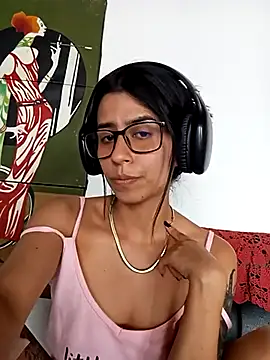 Snapshot of AmyMawChan chatting on March 11, 2025, 7:14 pm AmyMawChan online show from March 11, 2025, 7:14 pm