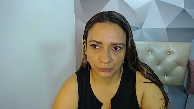 Milf-Prettyboobs online show from December 4, 2025, 10:47 am