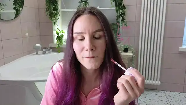 Snapshot of Clare__Florence chatting on March 12, 2025, 1:40 pm Clare Florence online show from March 12, 2025, 1:40 pm