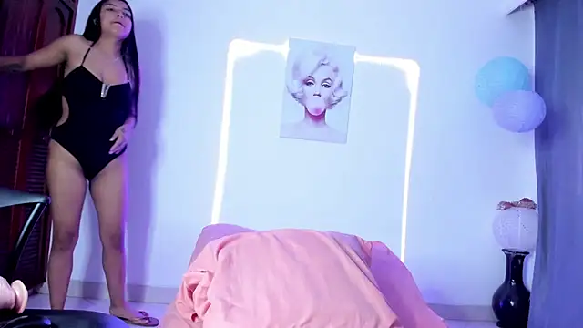 sweet cinamon online show from October 12, 2025, 1:34 pm