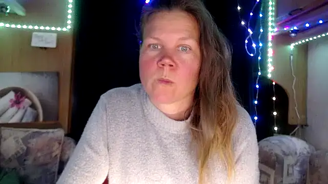 CallMeMaria online show from February 8, 2025, 2:16 pm