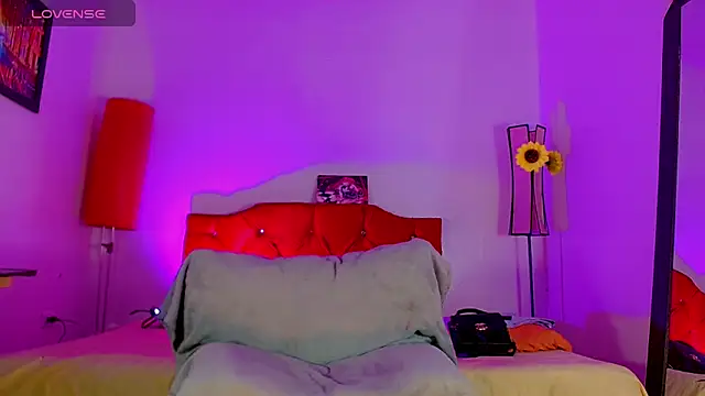 alexsandra kiss online show from April 16, 2026, 11:33 am