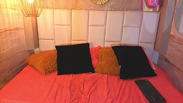 Snapshot of sweetlittlevenus chatting on March 20, 2025, 11:49 am sweetlittlevenus online show from March 20, 2025, 11:49 am