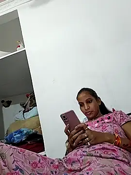 Hotty-Nidhi online show from October 4, 2025, 5:36 pm