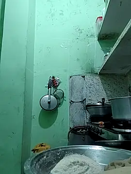 Hotty-Nidhi online show from March 20, 2026, 3:35 pm