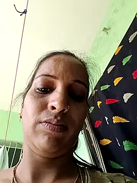 Hotty-Nidhi online show from April 13, 2026, 5:22 am