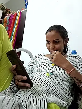 Hotty-Nidhi online show from April 10, 2026, 8:54 am