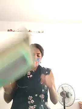 indiancute43 online show from March 20, 2025, 9:26 am