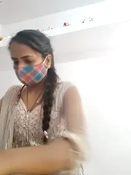 indiancute43 online show from March 11, 2025, 12:17 pm