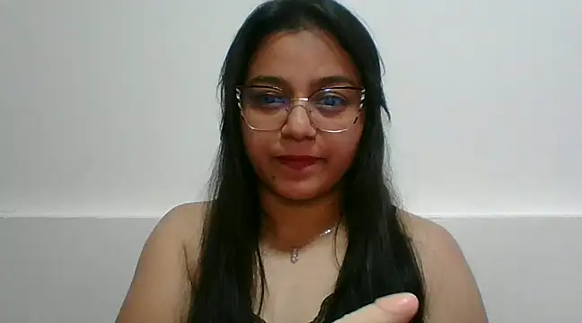 AnaHobson online show from March 10, 2025, 3:52 pm