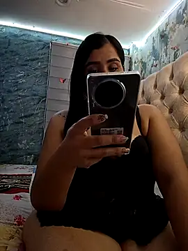 Snapshot of L_ucero chatting on September 9, 2025, 4:00 am L ucero online show from September 9, 2025, 4:00 am