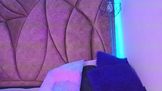 Kanela miller  online show from May 16, 2026, 12:04 pm