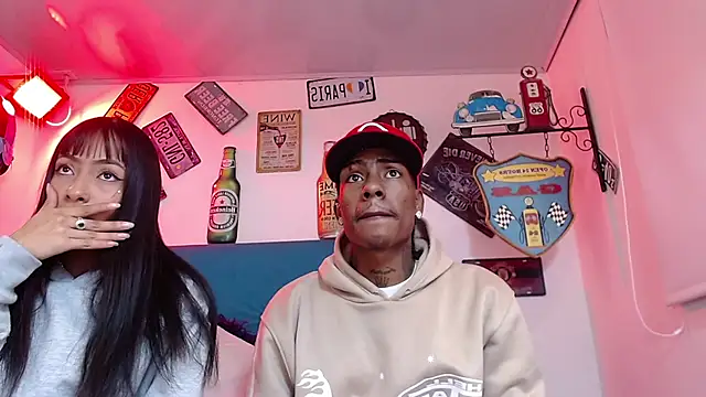 Snapshot of lili_roussi chatting on November 26, 2025, 12:32 am lili roussi online show from November 26, 2025, 12:32 am