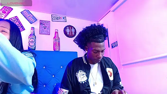 Snapshot of lili_roussi chatting on September 18, 2025, 5:32 am lili roussi online show from September 18, 2025, 5:32 am