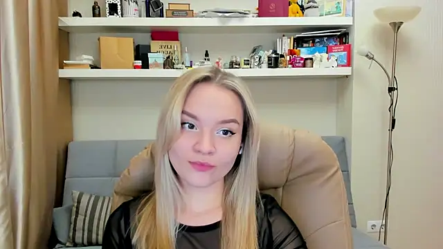 Kara Smith  online show from February 22, 2025, 12:27 am