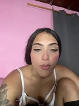 Snapshot of iamsara_21 chatting on April 3, 2026, 9:49 am iamsara 21 online show from April 3, 2026, 9:49 am