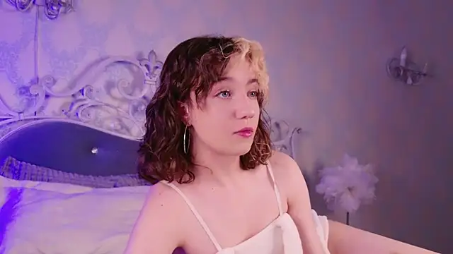 Snapshot of Gia_Riccardo chatting on November 26, 2025, 6:02 am Gia Riccardo online show from November 26, 2025, 6:02 am