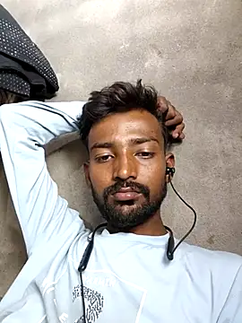India HOT23 online show from May 12, 2026, 5:48 am