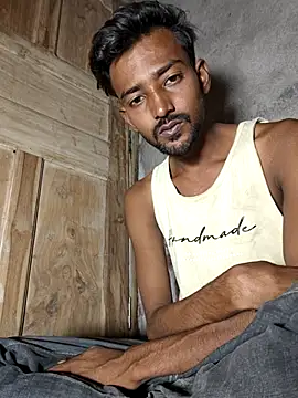 India HOT23 online show from November 9, 2025, 6:45 pm