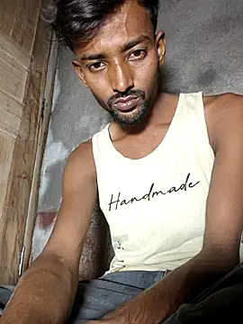 India HOT23 online show from November 4, 2025, 7:50 pm