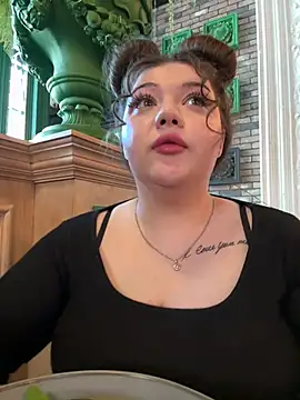 razdetta online show from March 16, 2025, 2:44 pm