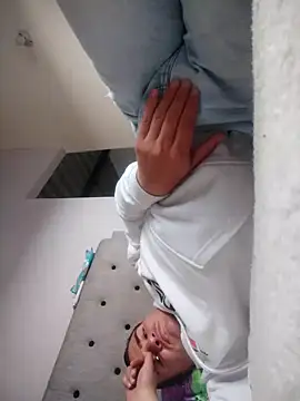 Snapshot of Andy-rtg chatting on October 5, 2025, 4:09 pm Andy-rtg online show from October 5, 2025, 4:09 pm