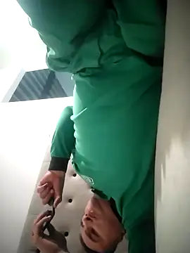 Snapshot of Andy-rtg chatting on November 11, 2025, 1:55 am Andy-rtg online show from November 11, 2025, 1:55 am