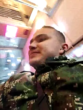 Snapshot of Andy-rtg chatting on April 7, 2026, 1:07 am Andy-rtg online show from April 7, 2026, 1:07 am