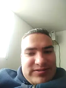 Snapshot of Andy-rtg chatting on March 12, 2025, 7:14 pm Andy-rtg online show from March 12, 2025, 7:14 pm