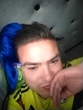 Snapshot of Andy-rtg chatting on October 8, 2025, 5:42 am Andy-rtg online show from October 8, 2025, 5:42 am